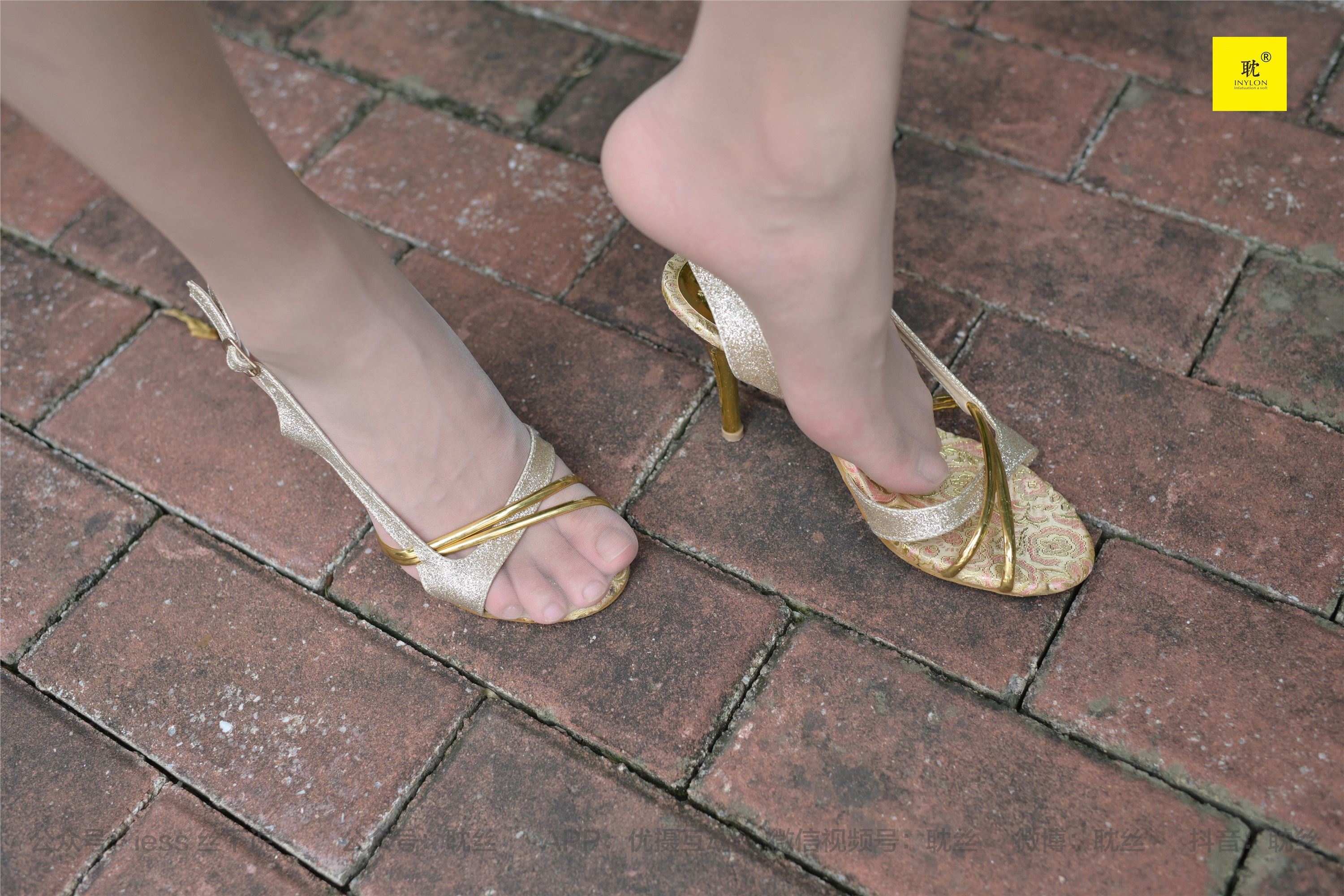 IESS异思趣向  第N种幻想之《孤单的周末》② 小六